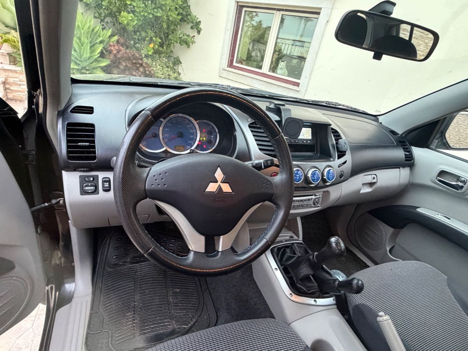 Mitsubishi Strakar