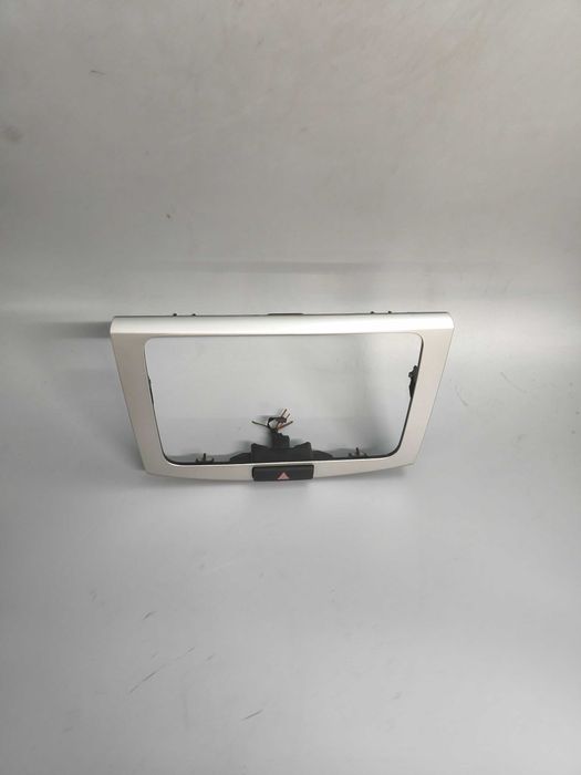 Vw Passat B7, OE: 3AA858069F, Ramka radia, Przycisk awaryjnych