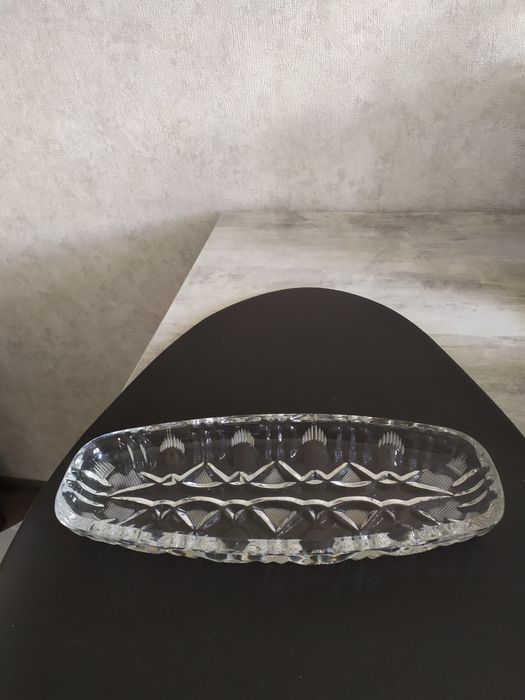 Продается хрустальная селедочница времён СССР.