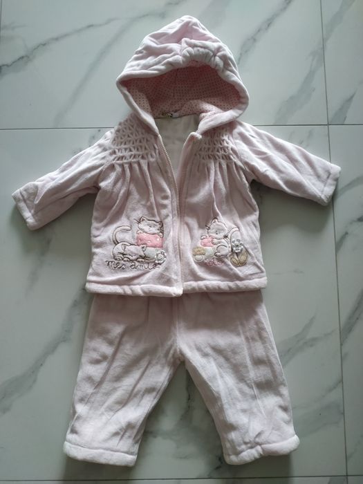Кофта, курточка, костюм на 6-9 мес.