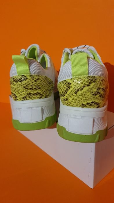 Sneakersy nowe modny mix kolorów rozmiar 39 / wkładka 24 cm