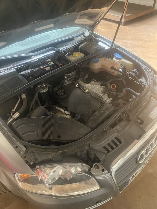Audi a4 matricula francesa 2.0 tdi peças ou inteira ou troco por algo