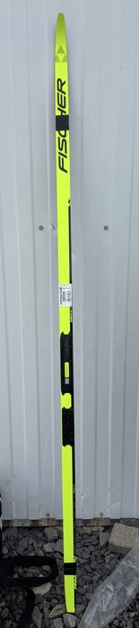 Класичні лижі Fisher нові