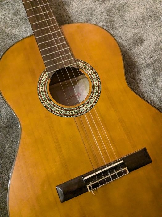 Gitara instrument farra brązowa drewniana