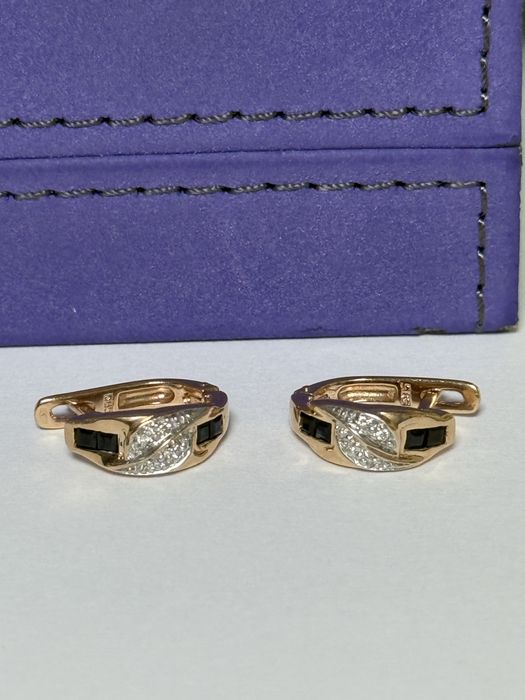 Золотые серьги с бриллиантами