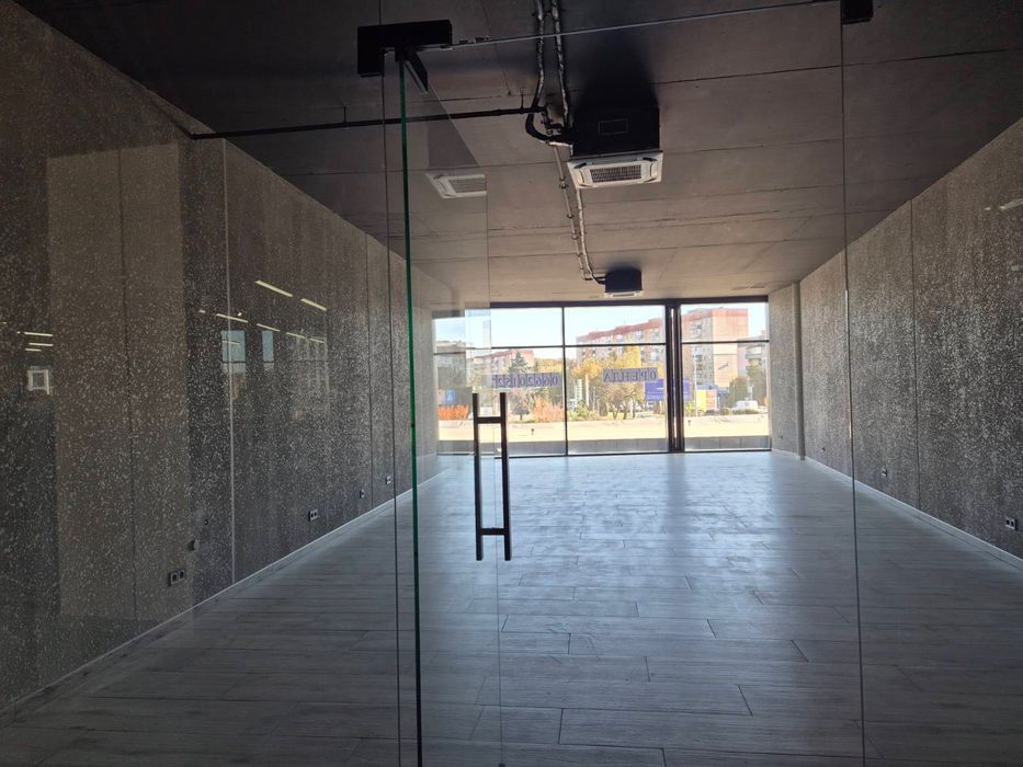 Оренда комерційного приміщення 75м2 в ЖК Crystal