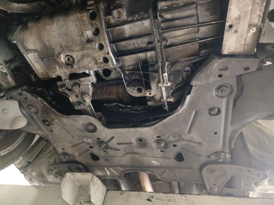 Charriot frente RENAULT Laguna II (BG0/1_)