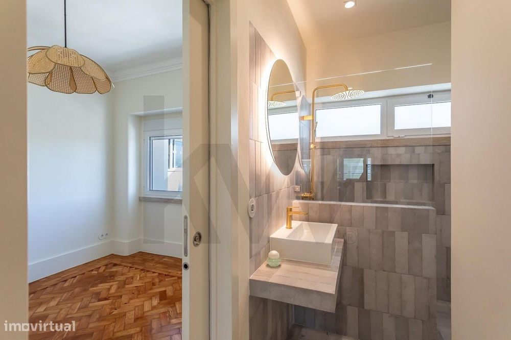 Apartamento T3 totalmente remodelado para Arrendamento | Avenida de Ro