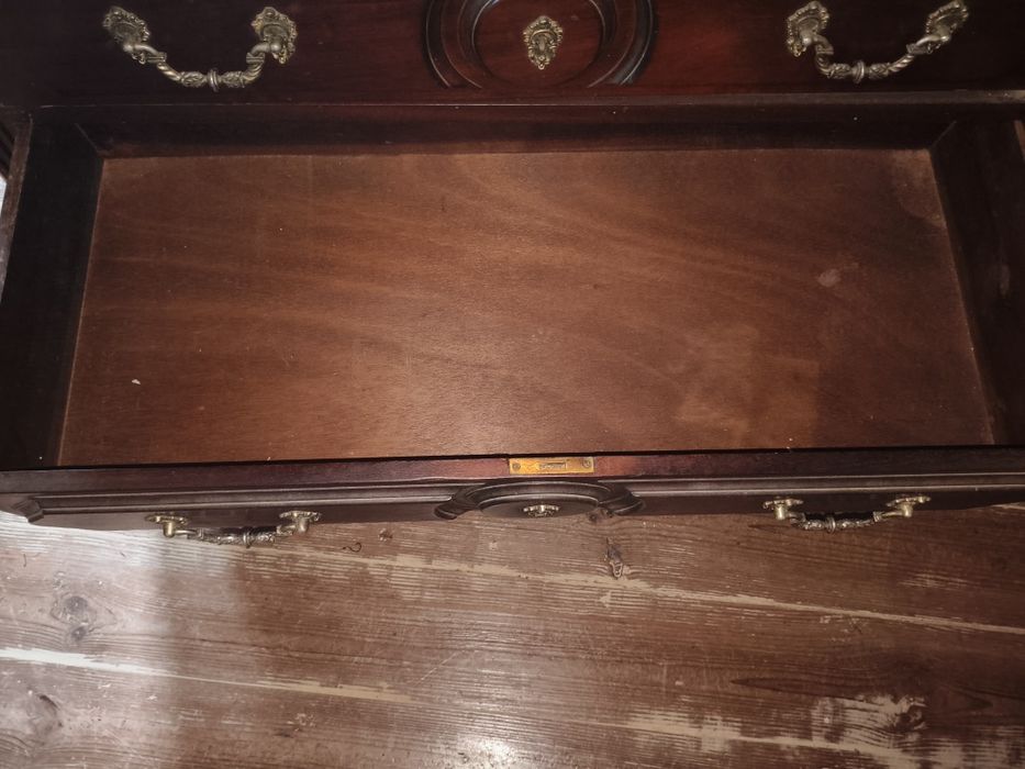 Cómoda quarto usada