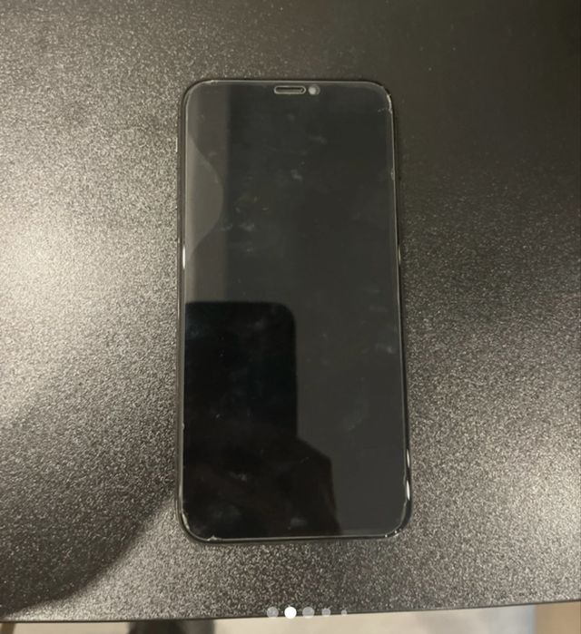 IPhone X com 3 capas