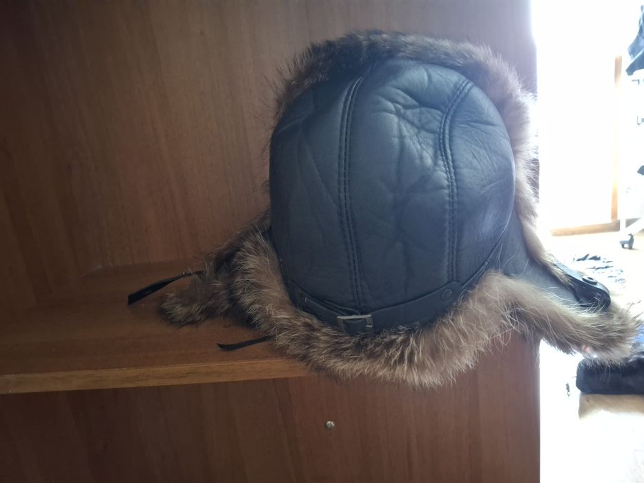 Продам шкіряну шапку на хлопчика