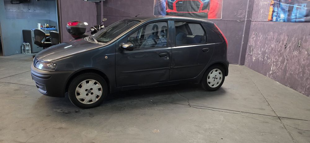 Fiat Punto 1.2 SX 5 Portas Direção Assistida VALOR FIXO