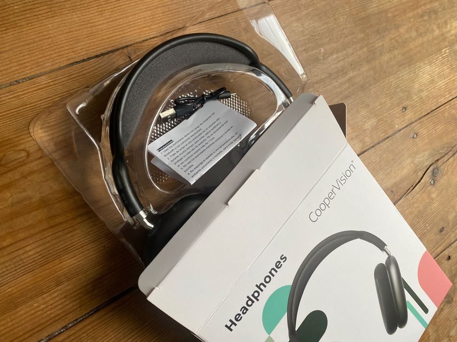 Headphones Bluetooth novos