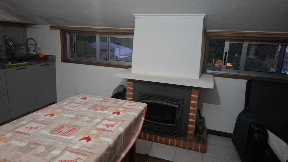 Alugo quarto na zona de Campanha
