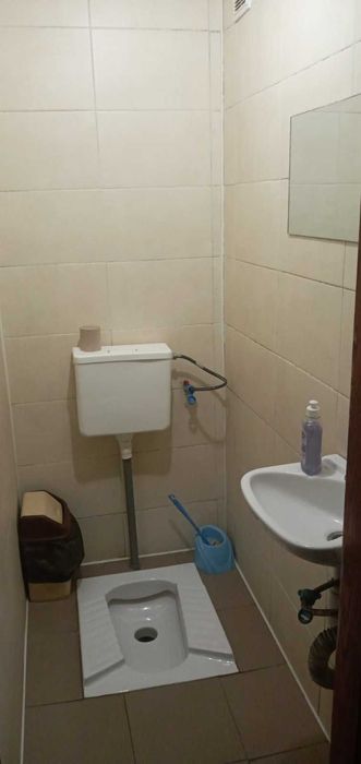 Сауна, баня, лазня.