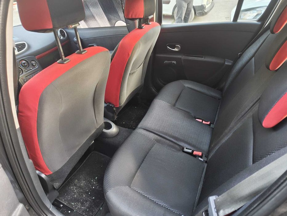 Renaut Clio para reparar