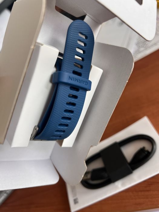 Garmin  forerunner 255