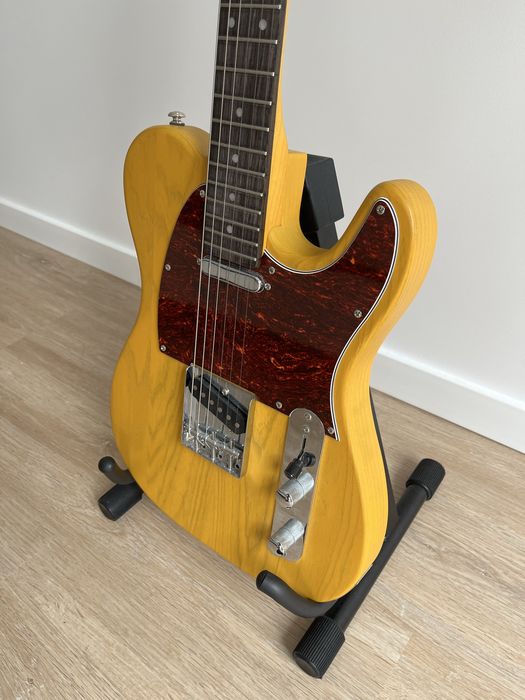 Guitarra Eléctrica Telecaster J&D + Saco de Transporte Rockbag
