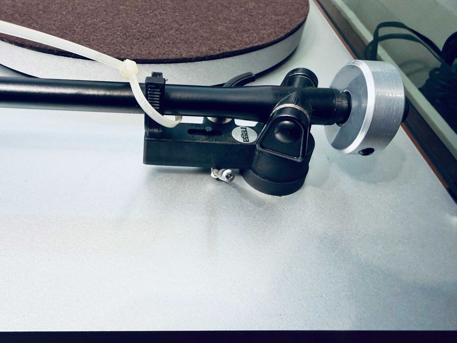 ‼️ Rega P2 Planar 2 виниловый проигрыватель England, легендарный тонарм RB250 ℹ️ головка Audio-Technica, дымчатая крышка, привезён из Германии