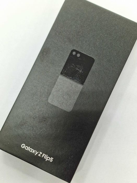 Samsung Galaxy Z Flip5 5G/ 8GB/ 512GB/ Graphite/ Plomba/ BEZ RAT!