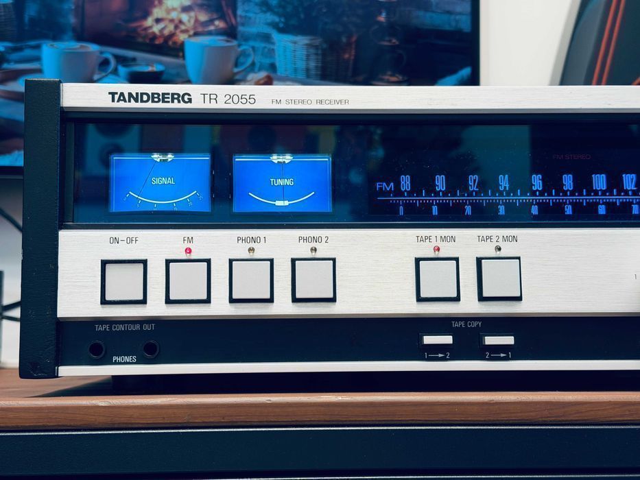 Tandberg TR-2055 — норвежский винтажный ресивер, FM-тюнер от флагмана TR-2075 ℹ️ 55 Вт, ручная сборка Осло, реставрирован в Германии | 9 из 10