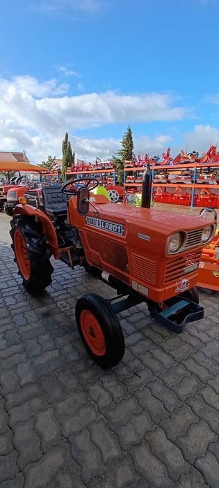 Campanha de Natal: Trator Kubota L2201 + 4 alfaias POUPE 1250