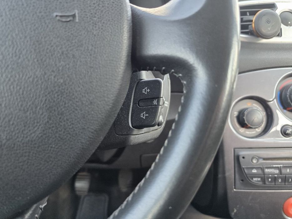 Renault Clio 1,5 (3,5л/100км) турбо-дизель 2012 рік