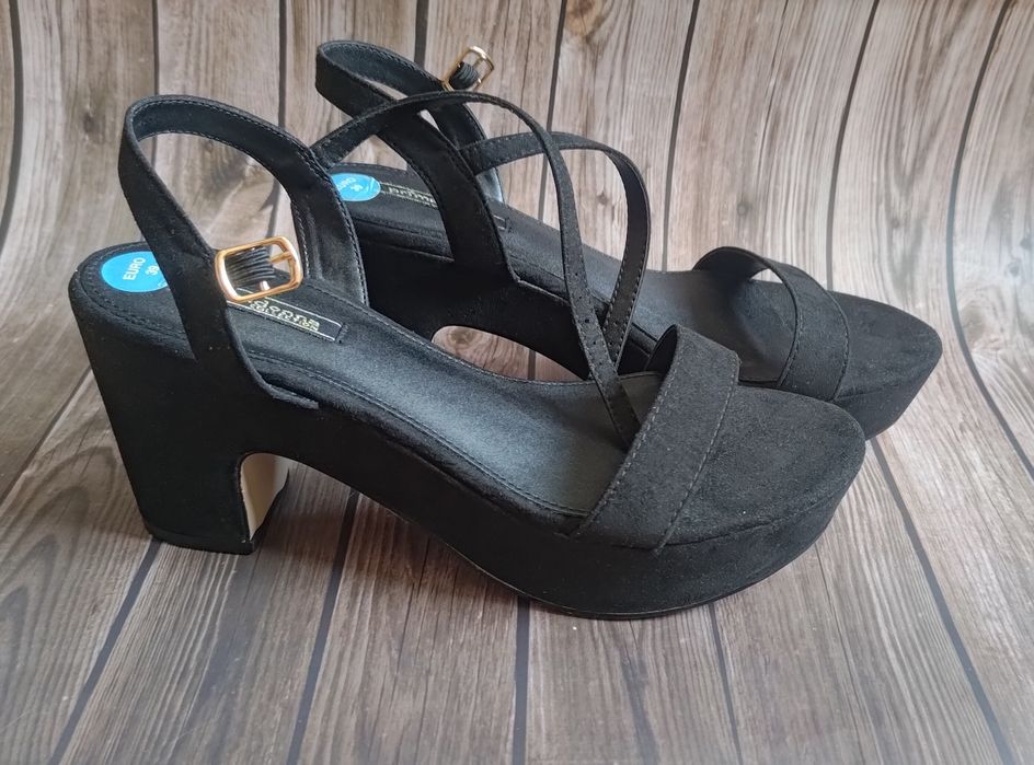 Primadonna collection 39 sandały koturn włoskie buty