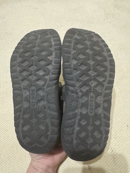 Босоніжки crocs j1