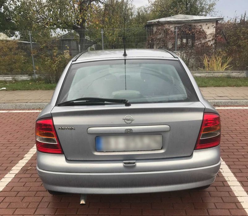 samochód osobowy OPEL ASTRA