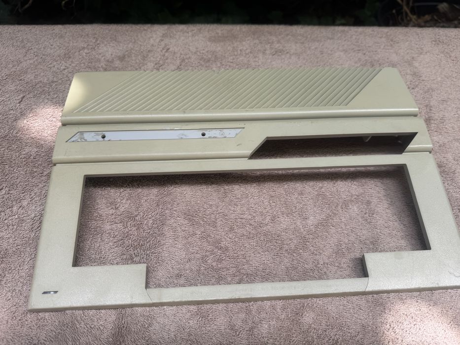 Atari 65 , 130 lub 800 XE  - obudowa kompletna