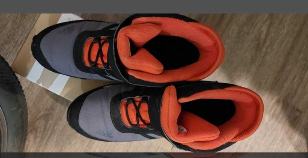 Ботинкі термо adidas оригінал 36р