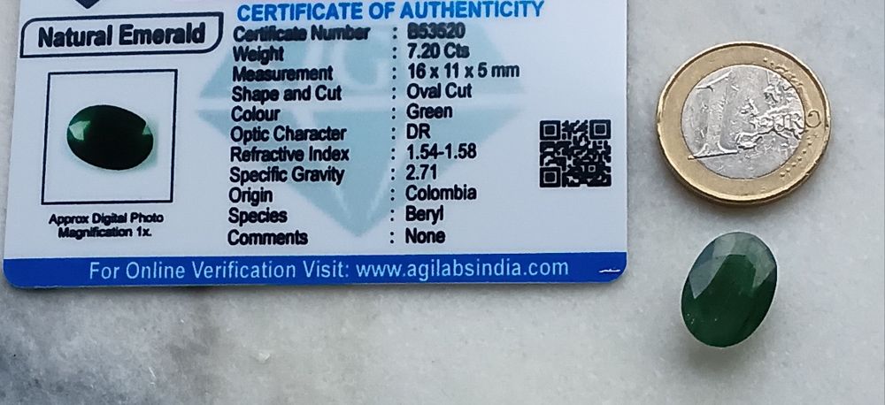 Esmeralda Colombiana com 7.20 ct . Com certificado