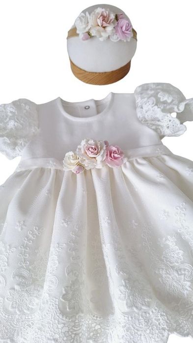 Biała Sukienka do chrztu dla dziewczynki z koronką biała Piękna krótk