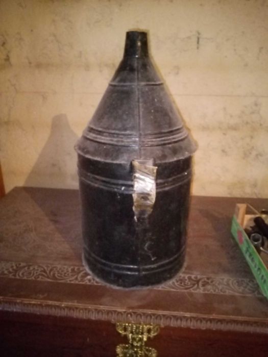 Vendo antiguidades para decoração