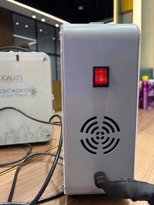 Urządzenie do krioterapii włosów FROZEN MACHINE KRYOTHERAPY