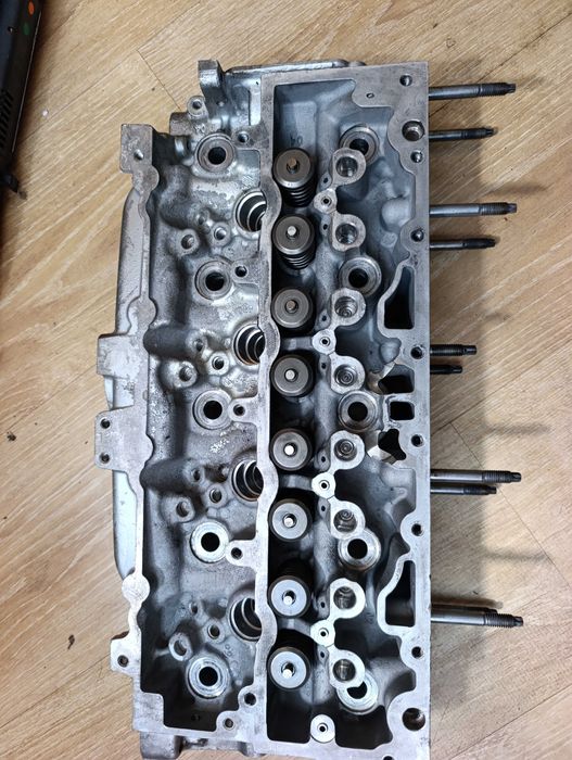 glowica silnika Citroen Peugeot Ford 9684487210 regenerowana