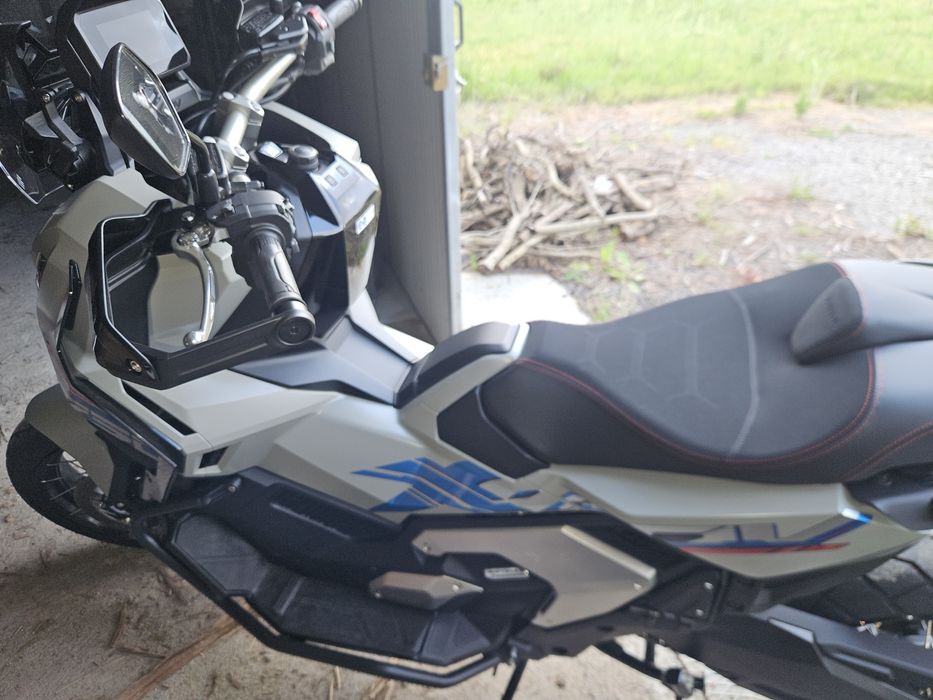 X-adv 2026  como nova
