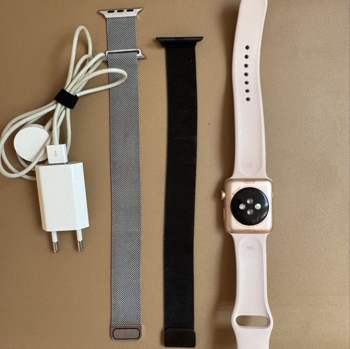 Apple Watch Series 3 GPS 42mm (Rose Gold)