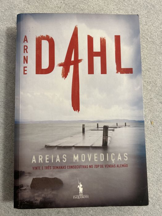 Livros varios vendido por umidade