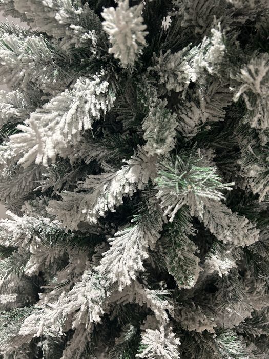 Arvore de natal com neve