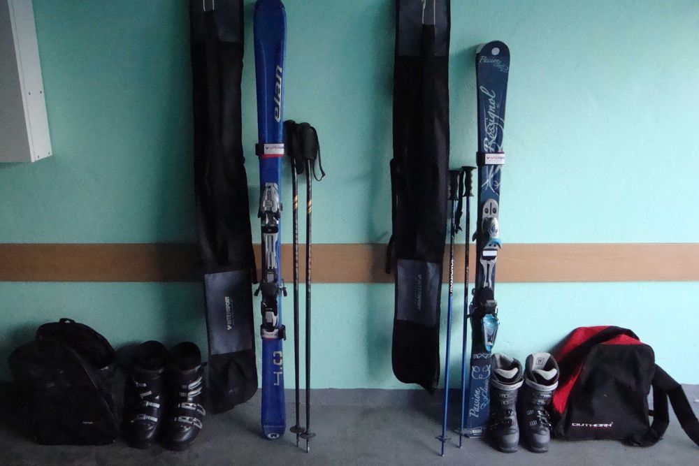 narty sprzęt tanio sprzedam