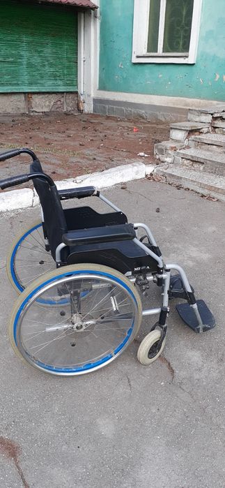 Продам інвалідний візок MEYRA