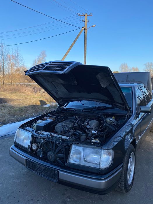 Продам W124 E220
