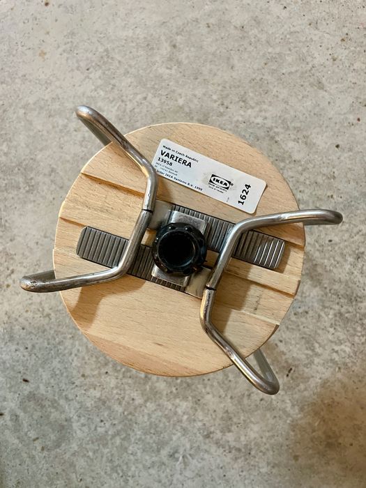 Uchwyt metalowo-drewniany IKEA Variera (5 sztuk)