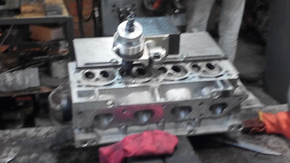 Перевірка ремонт шліфування головки головок блока гбц