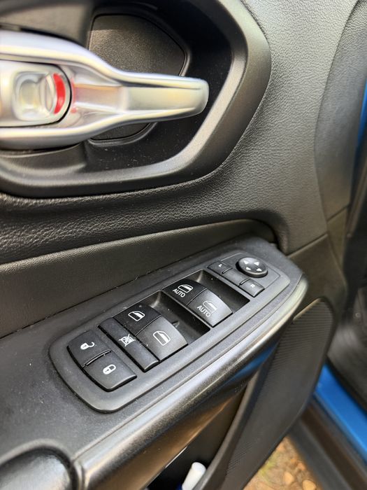 Продам Jeep Cherokee Trailhawk 2019 року