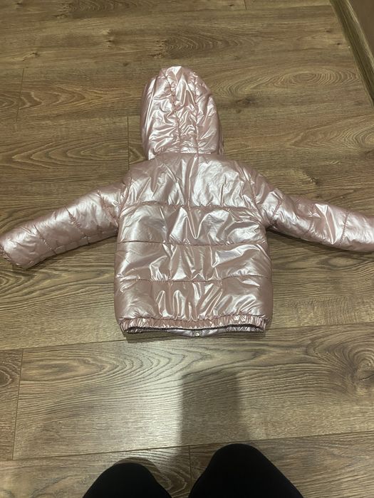 Весняна  курточка для дівчинки