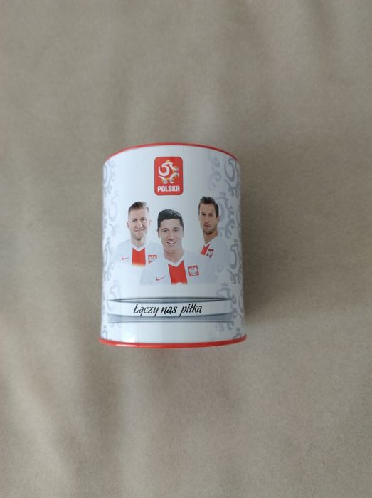 Skarbonka łączy nas piłka