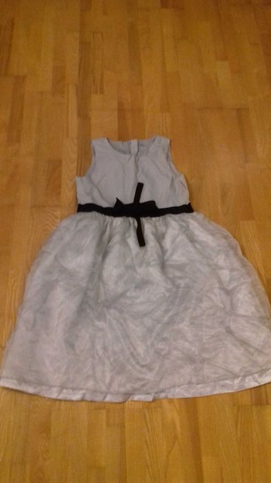 Sukienka dla dziewczynki karnawałowa.